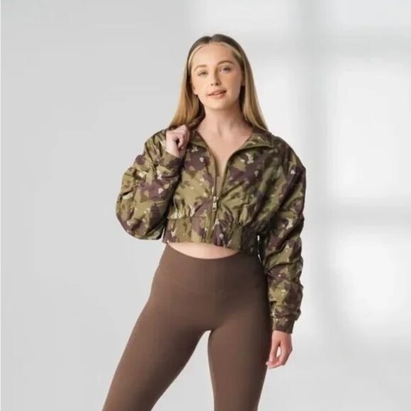 Vitality | Ethos Jacket | Woodland | Women's Medium - Picture 1 of 4